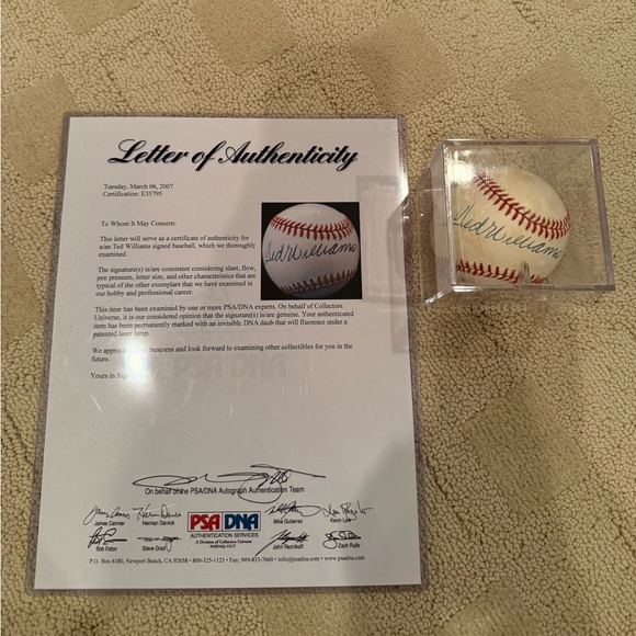 Ted Williams Signed Baseball - Picture 1 of 4